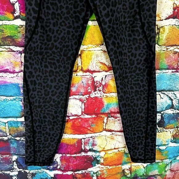 G4 Free Animal Print Athletic Leggings Workout Pants Size XS - Picture 2 of 9